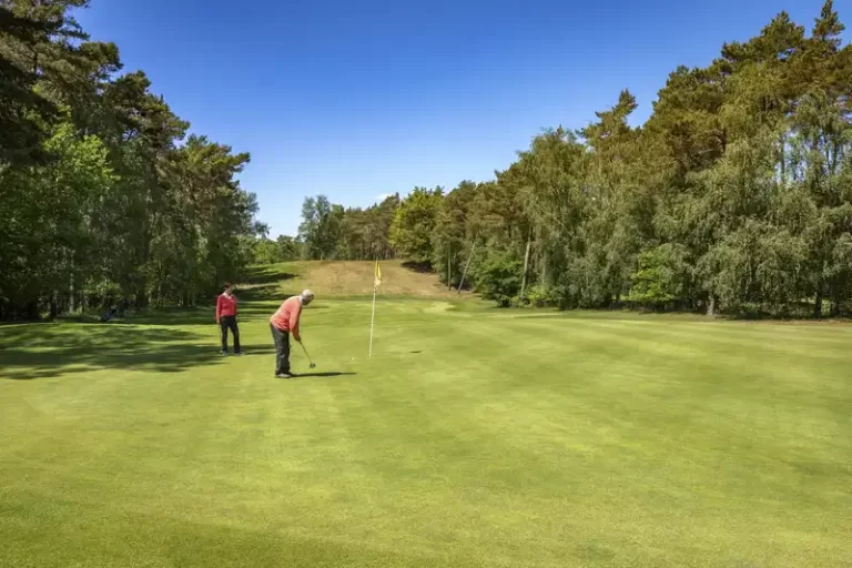 6-Golfbaande-Herkenbosche-Golfbaan-Golfers-1