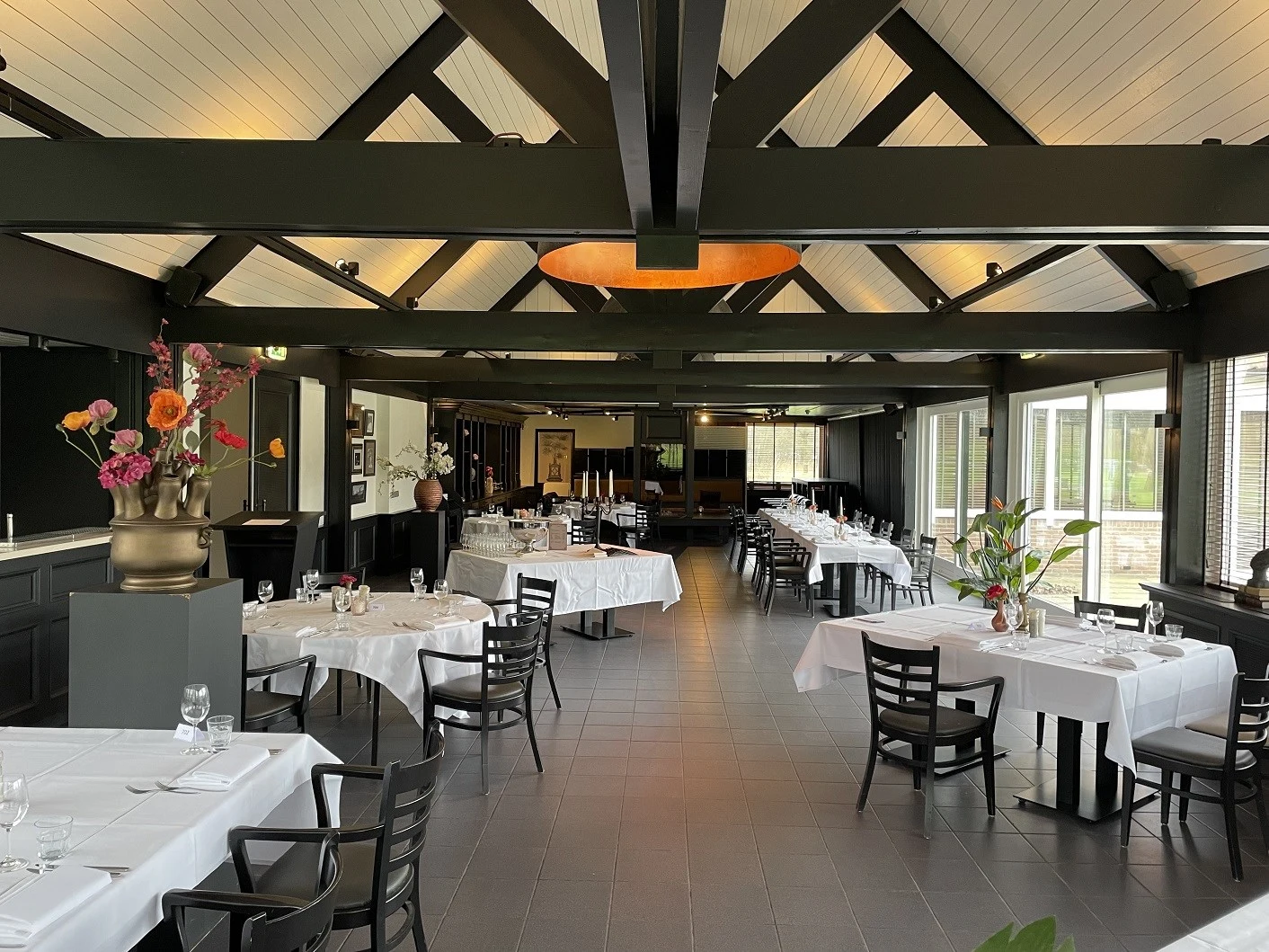 Home-Play-Dine-Play-Golf-in-Holland