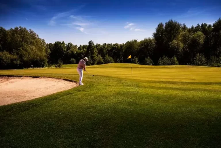 1-Burggolf-Purmerend-Golfbaan-Vlag