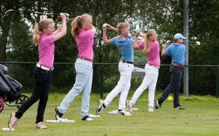 3-De-Peelse-Golf-Golfers