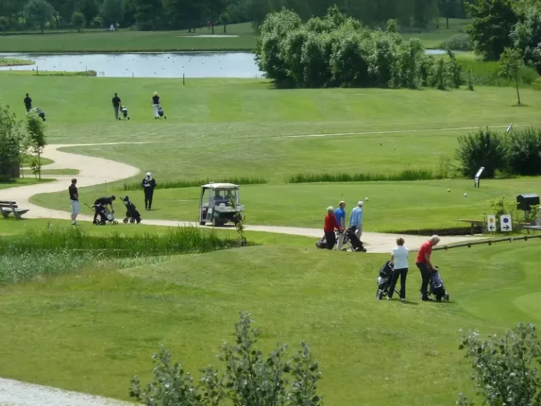 8-Golfbaan-Delfland-Golfkar